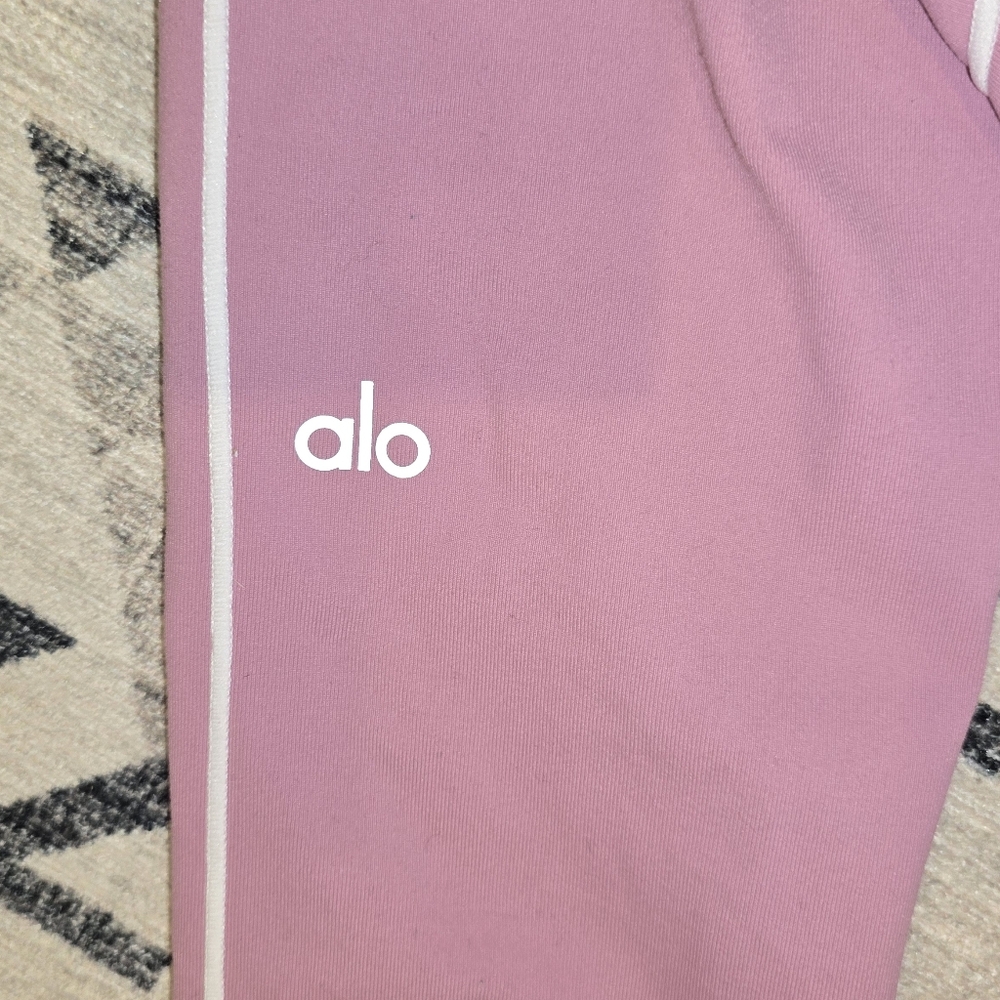Alo Yoga Airbrush High-Waist Heart Throb Legging Pink Wild Rose/White Small $134 - Picture 9 of 12